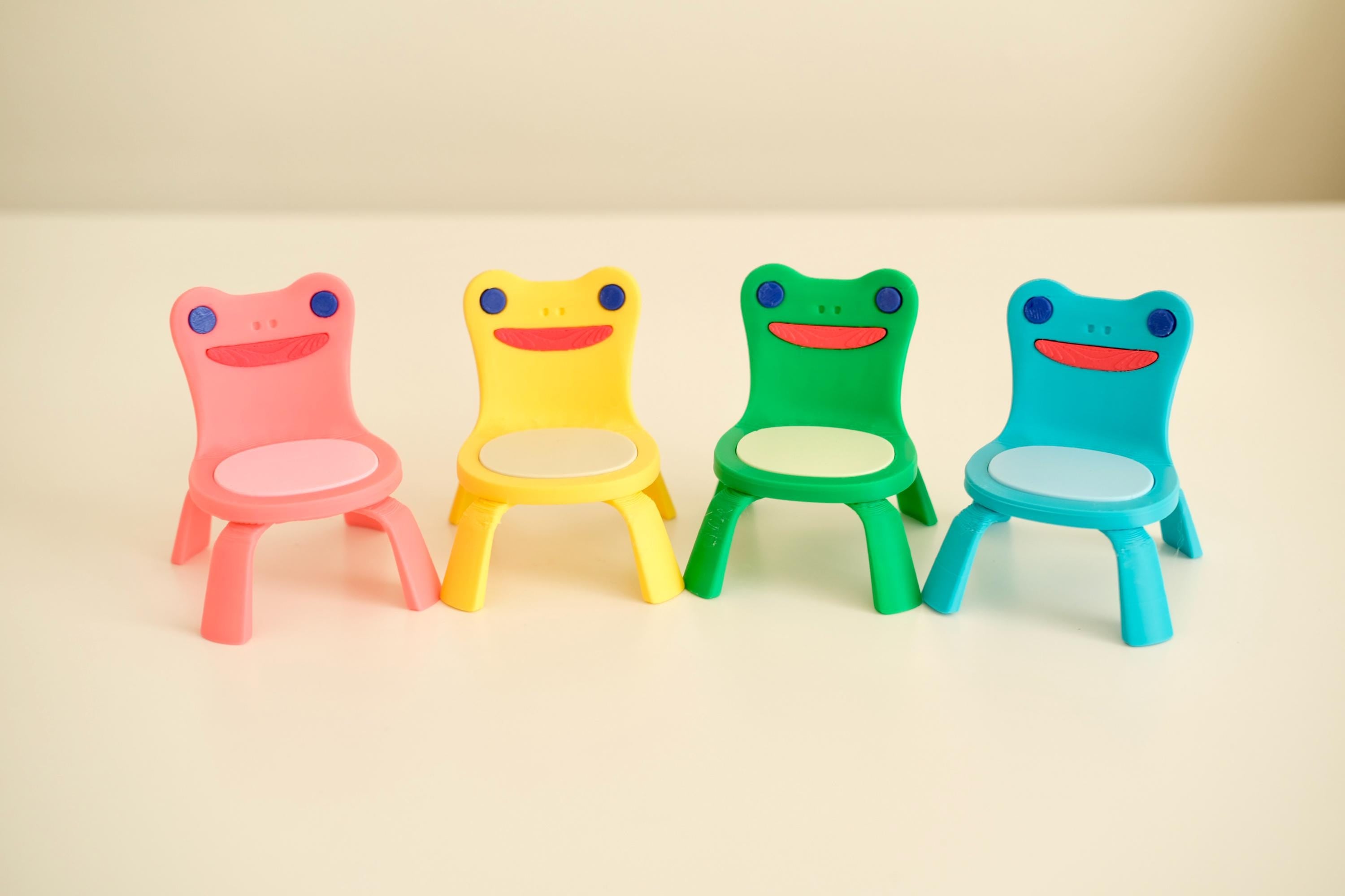 Froggy Chair | Customize