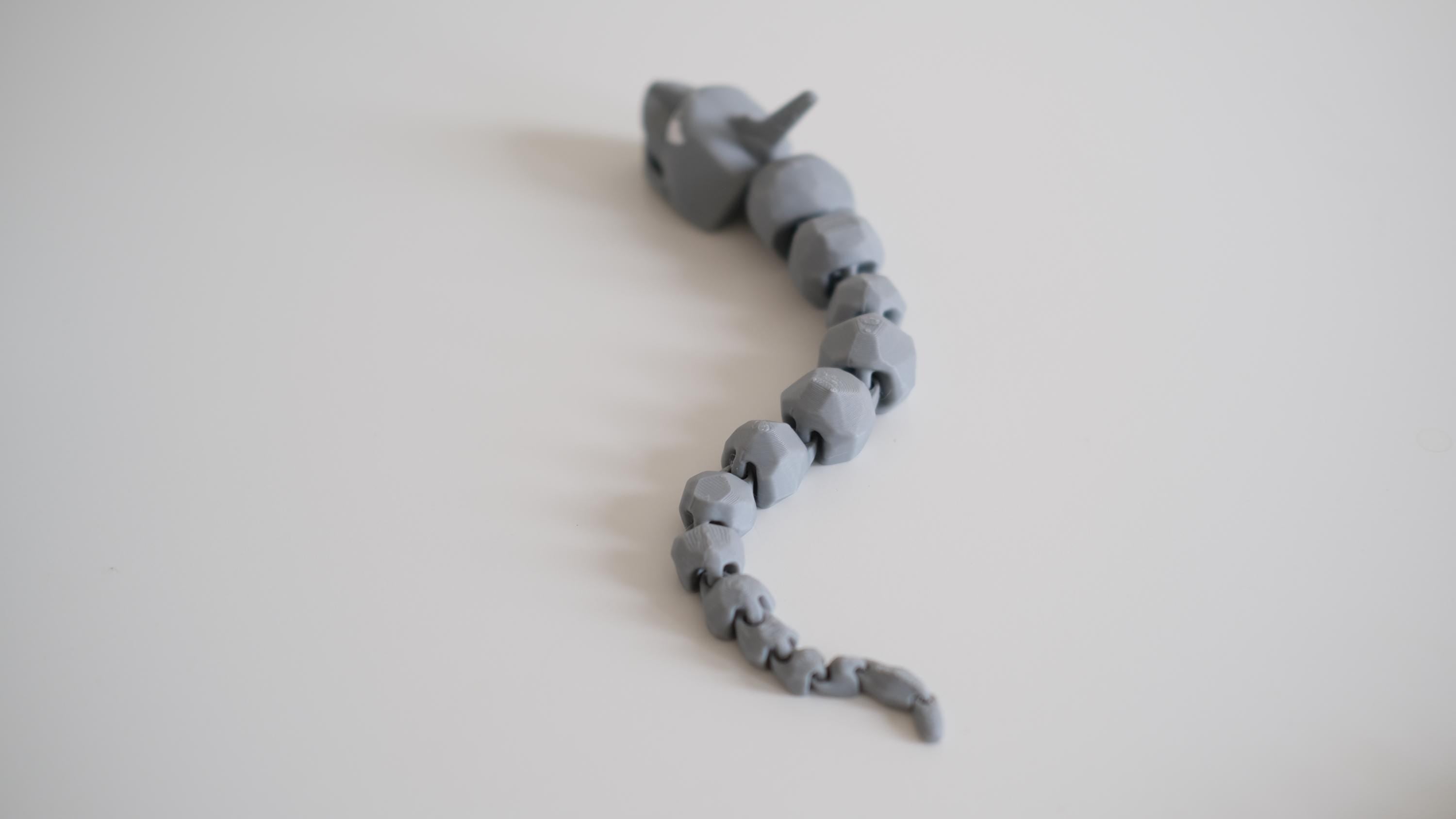 Onix: Articulated Fidget Toy