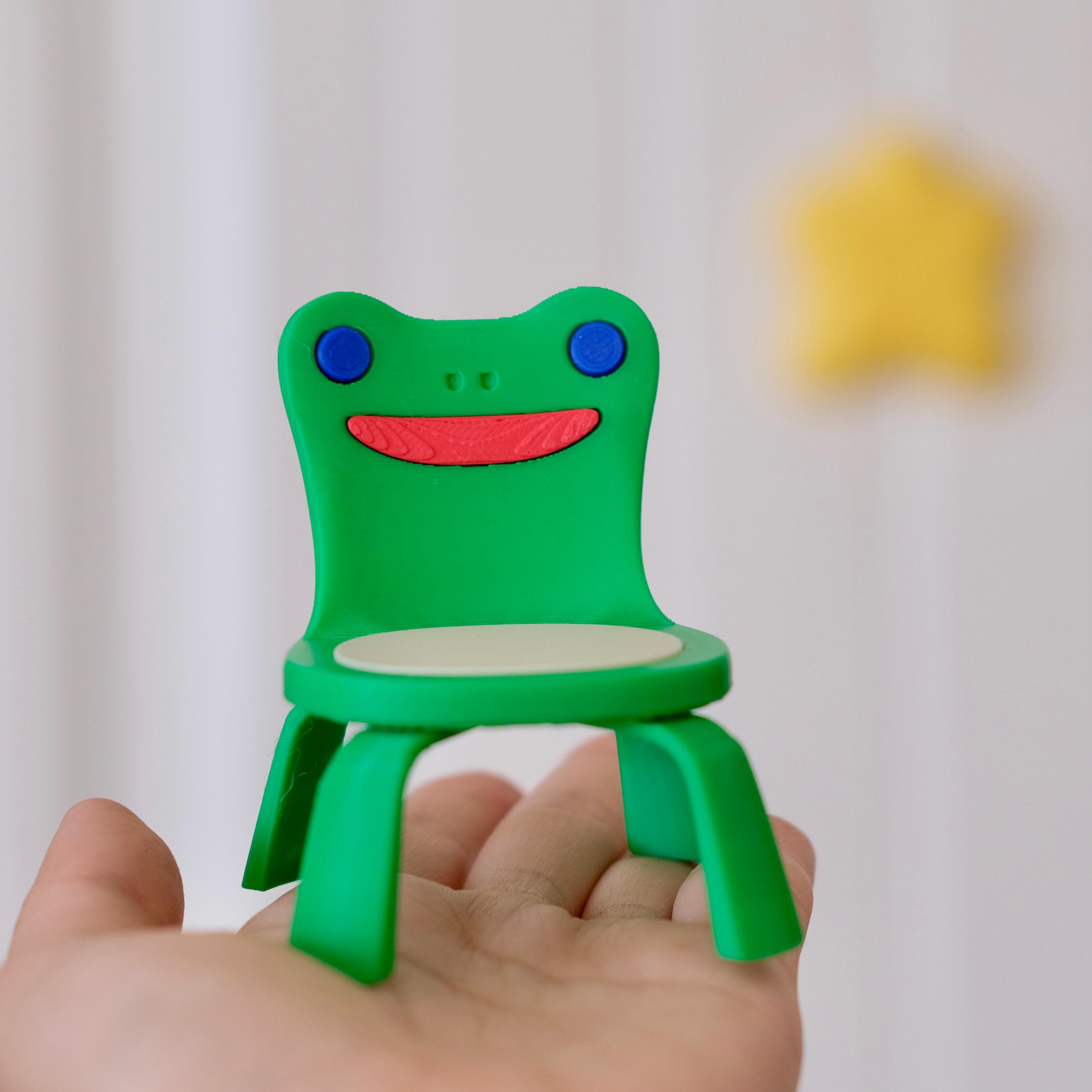 Froggy Chair | Customize