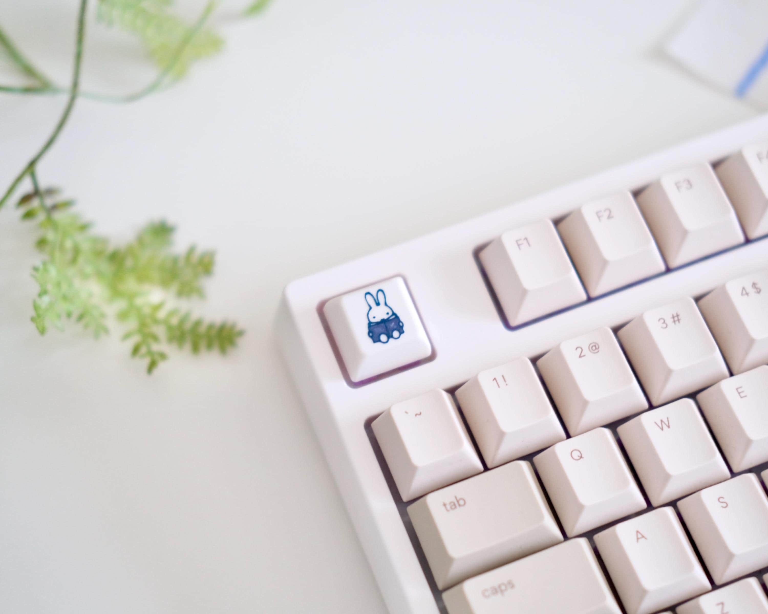 Miffy Inspired Reading Artisan Keycap | XDA Profile Cherry Stem