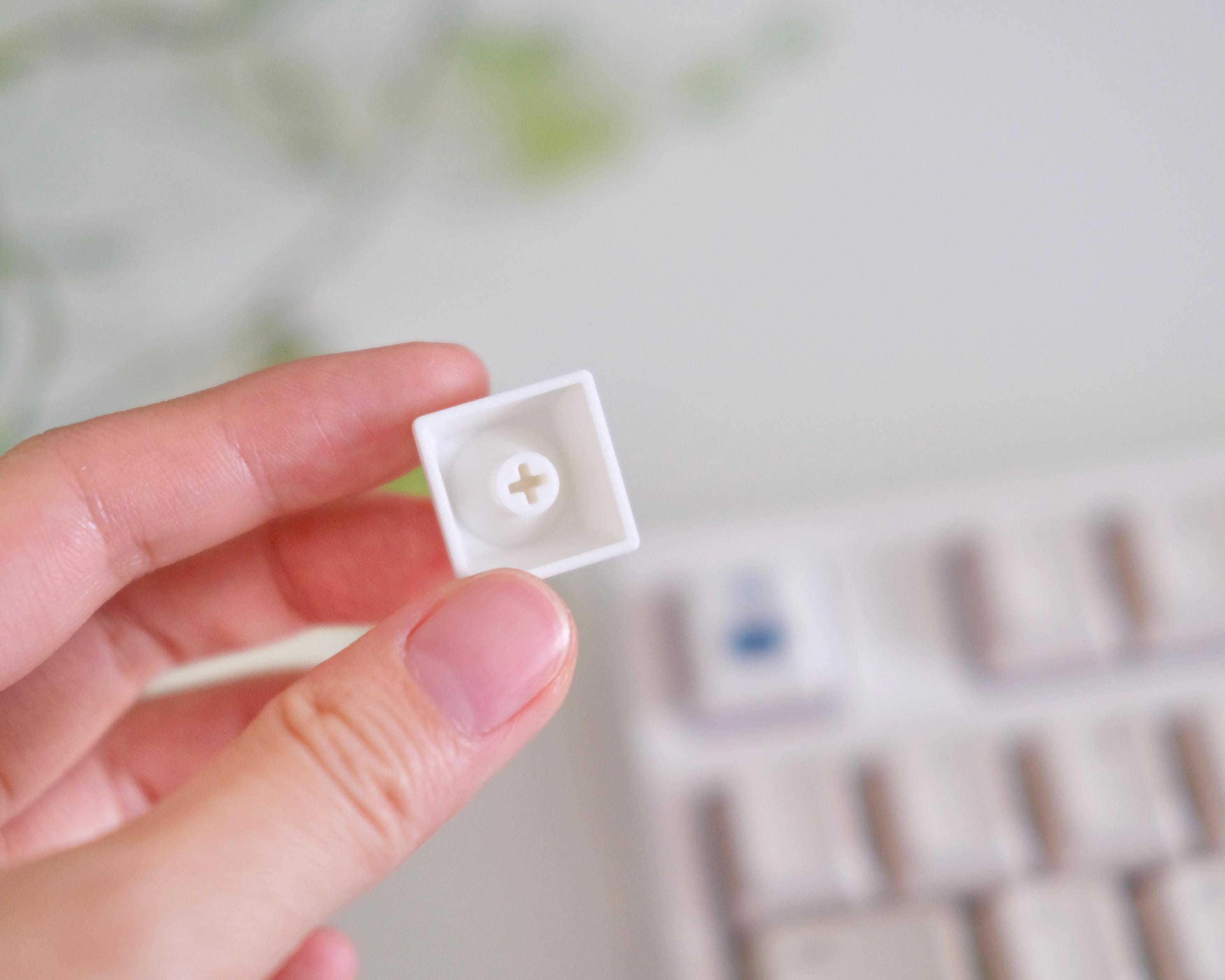 Miffy Inspired Reading Artisan Keycap | XDA Profile Cherry Stem